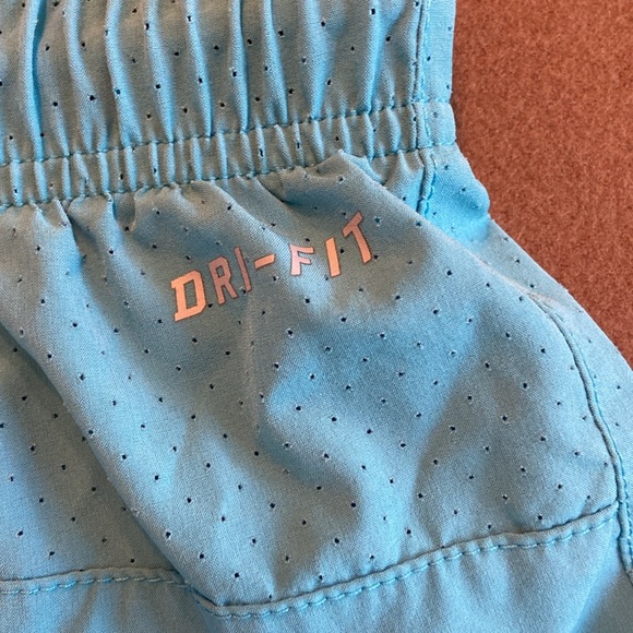 Nike Dri-Fit shorts - Picture 3 of 3